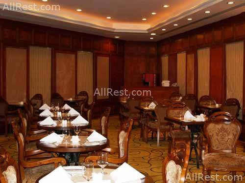 Dhow Palace Hotel 24